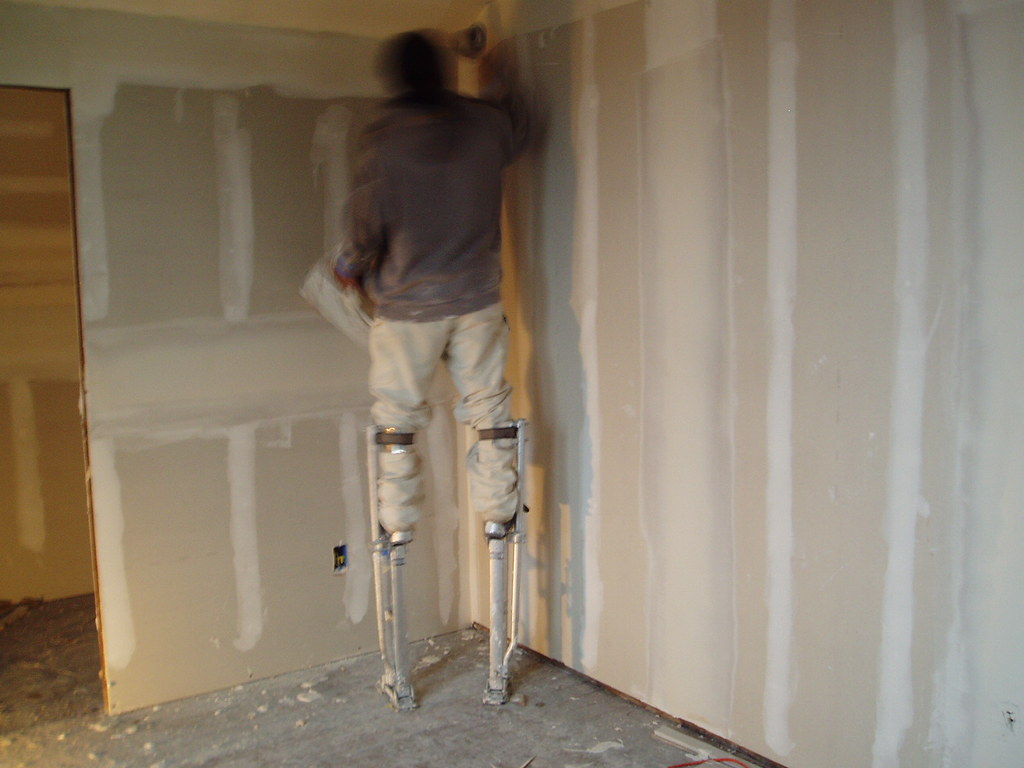 Are Plastering Stilts Worth the Investment? A Professional Guide to Working at Height