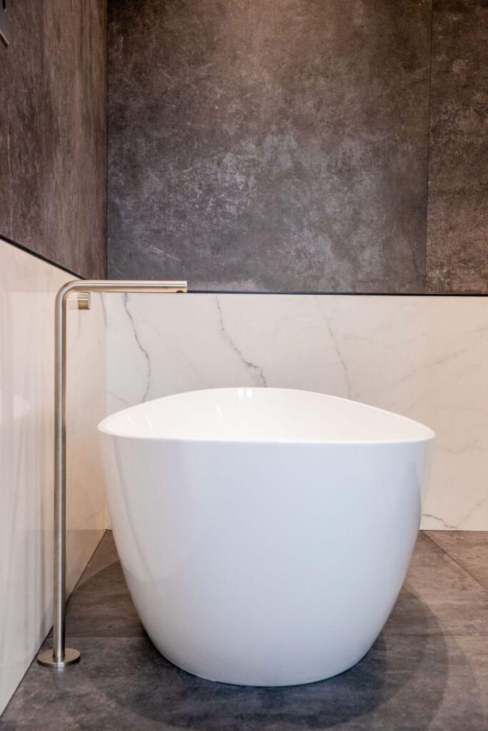 Elegant venetian plastering marble effect