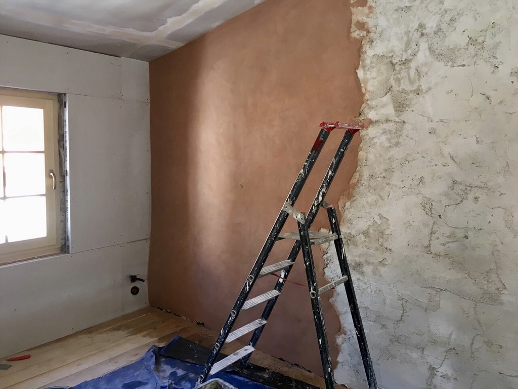 How Long Does Plaster Take to Dry Before Painting? The Ultimate Guide for Perfect Results